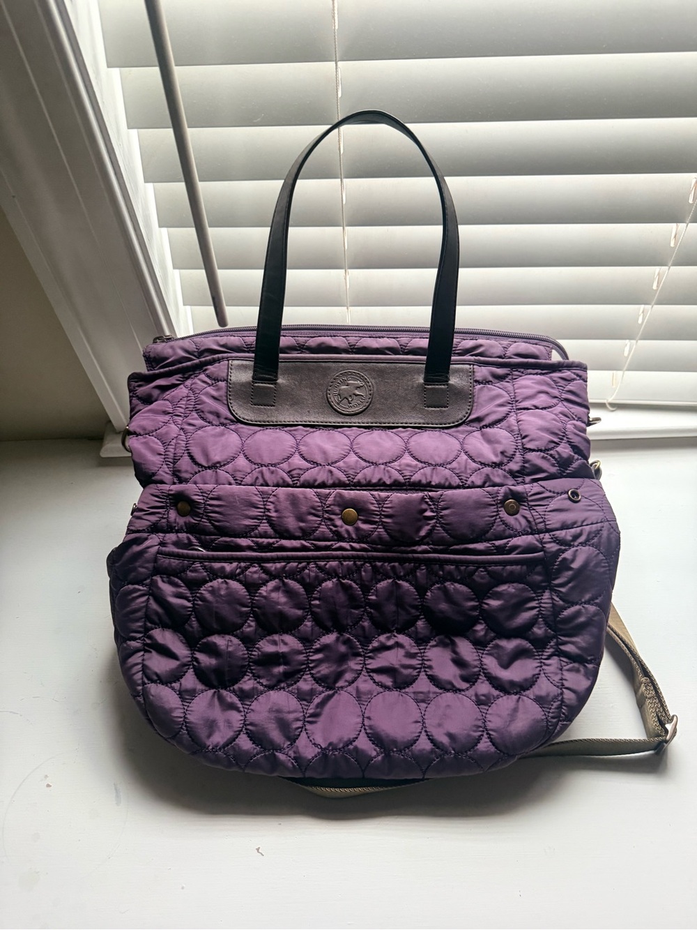 HUNTING WORLD Quilted Nylon Tote Bag – Excellent Condition – DarkPurple/Eggplant